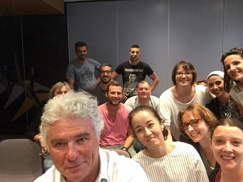 Libre, merci à  Elaine pour son soutien